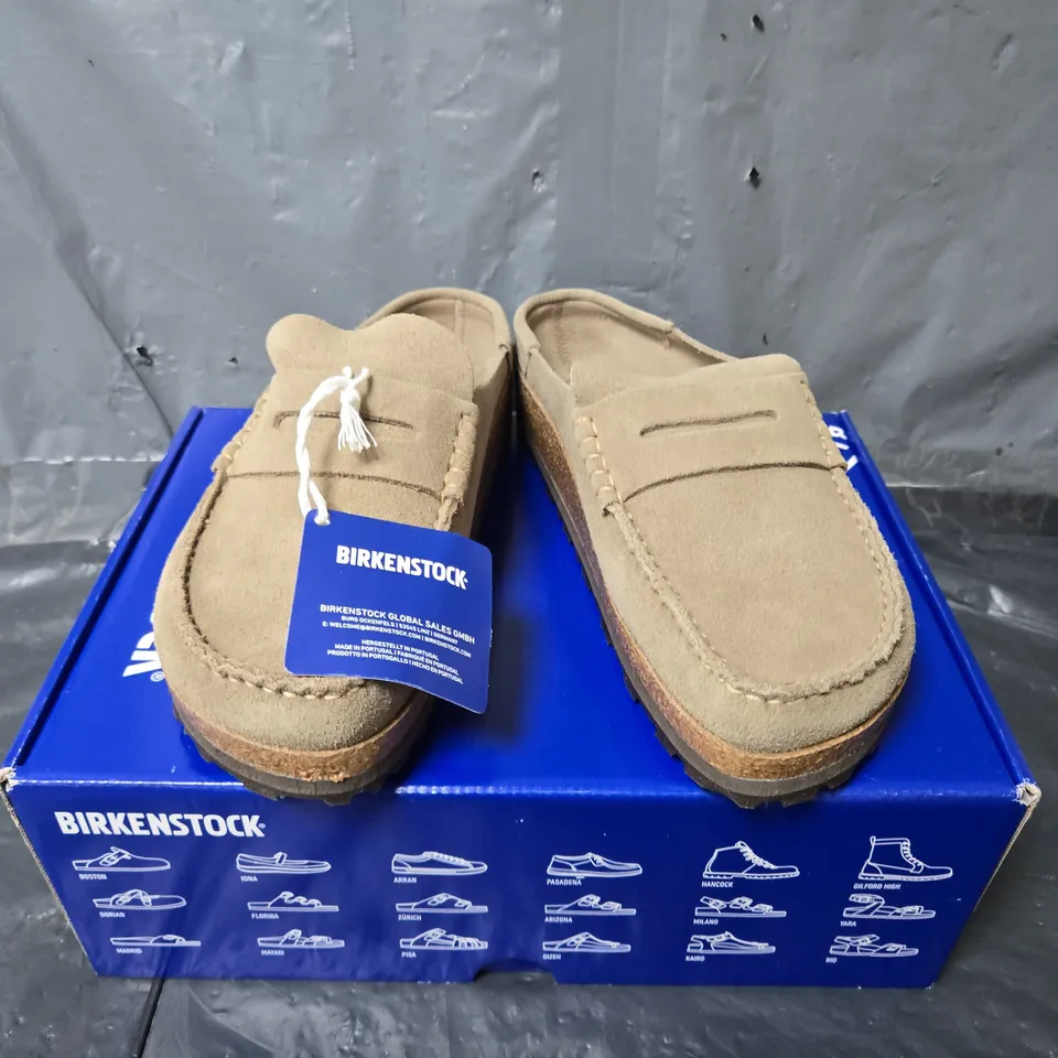 BOXED PAIR OF BIRKENSTOCK NAPLES SHOES IN TAUPE - SIZE 39