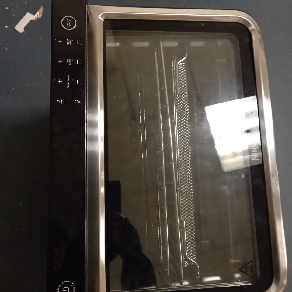 NINJA FOODI 10-IN-1 MULTIFUNCTION OVEN