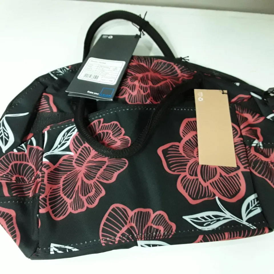 TRIPP BLOOM 17L HOLDALL
