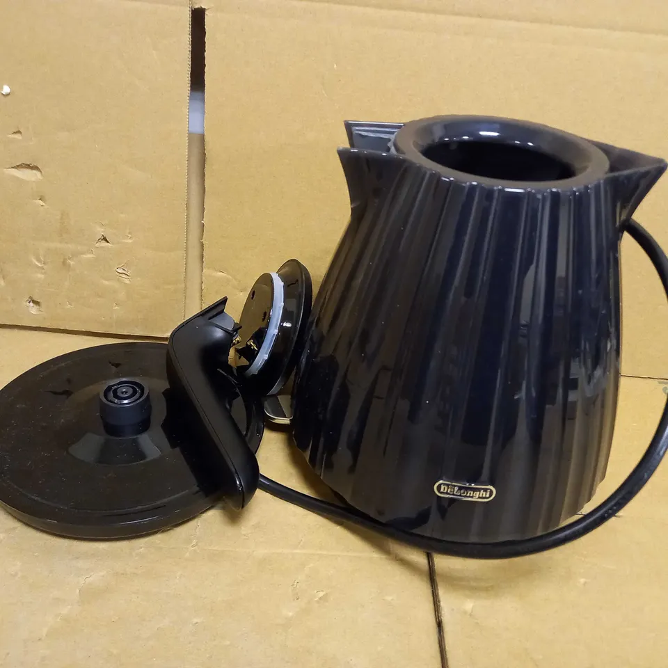 DELONGHI BALLERINA KETTLE RRP £59