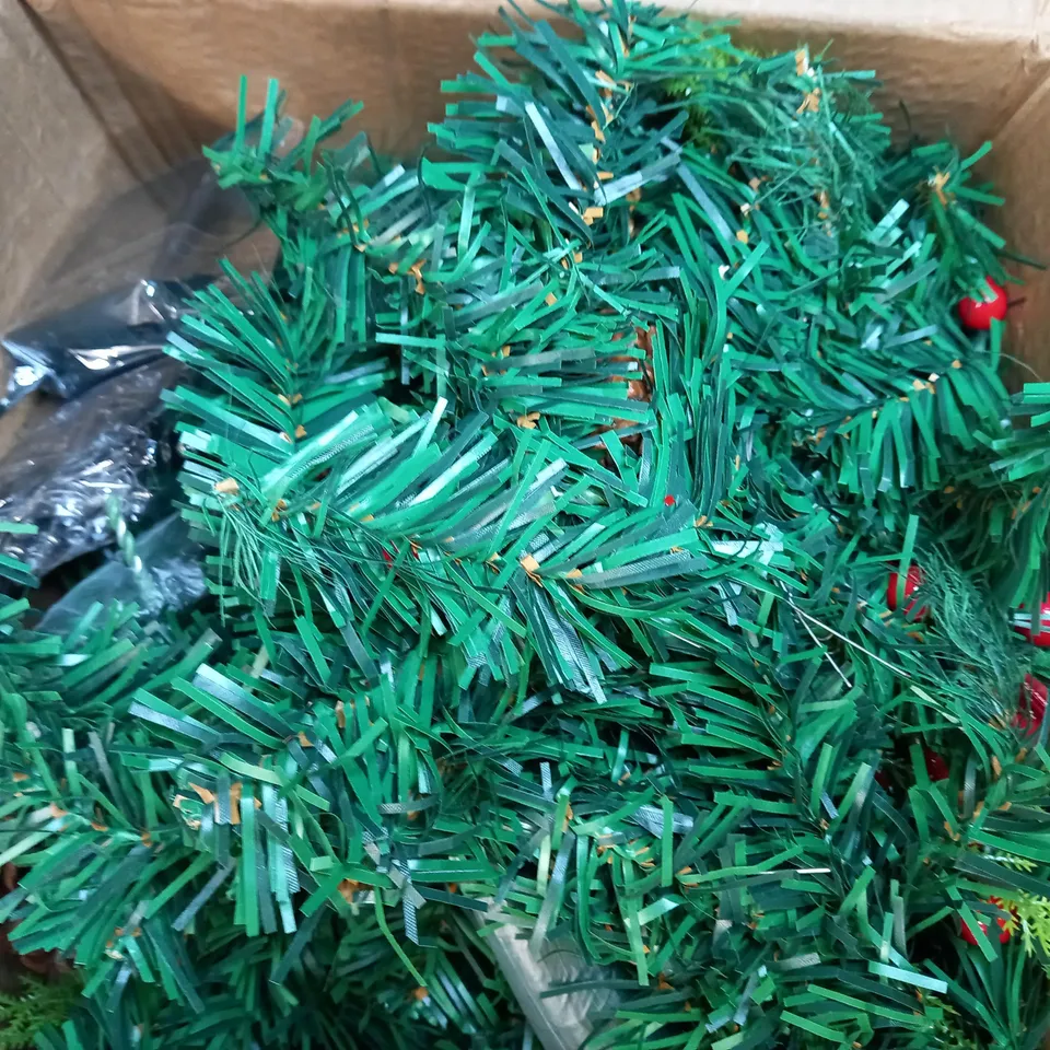 DESIGNER STYLE DECORATIVE FESTIVE GARLAND