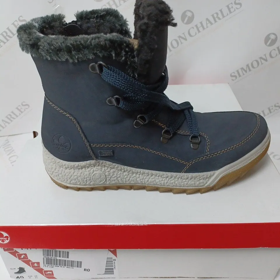 BOXED PAIR OF RIEKER WARM HIKING BOOTS IN NAVY UK SIZE 6.5