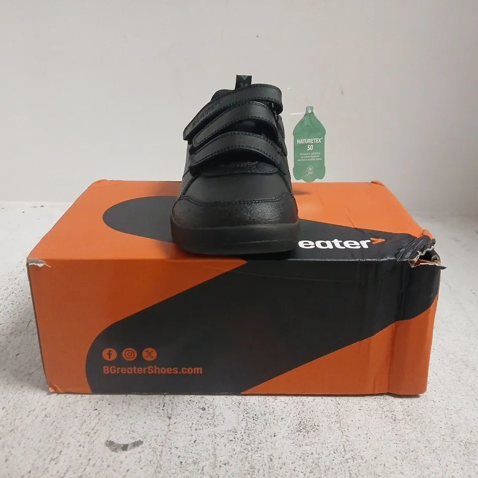 BOXED PAIR OF BGREATER VELCRO STRAP SHOES IN BLACK SIZE UK 3
