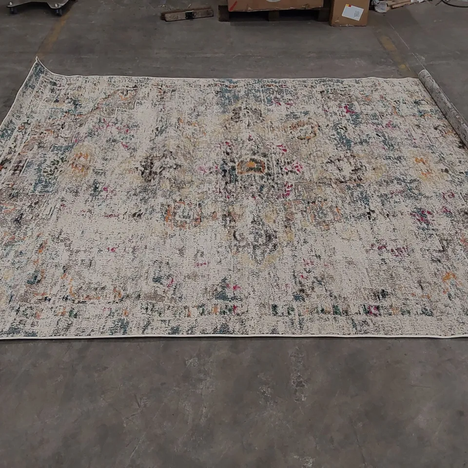 BAZZINOTTI RUG IN BEIGE - 235 x 305CM