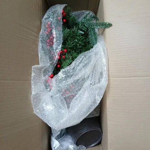 PRE LIT 60CM WINTERLUXE FIR TREE