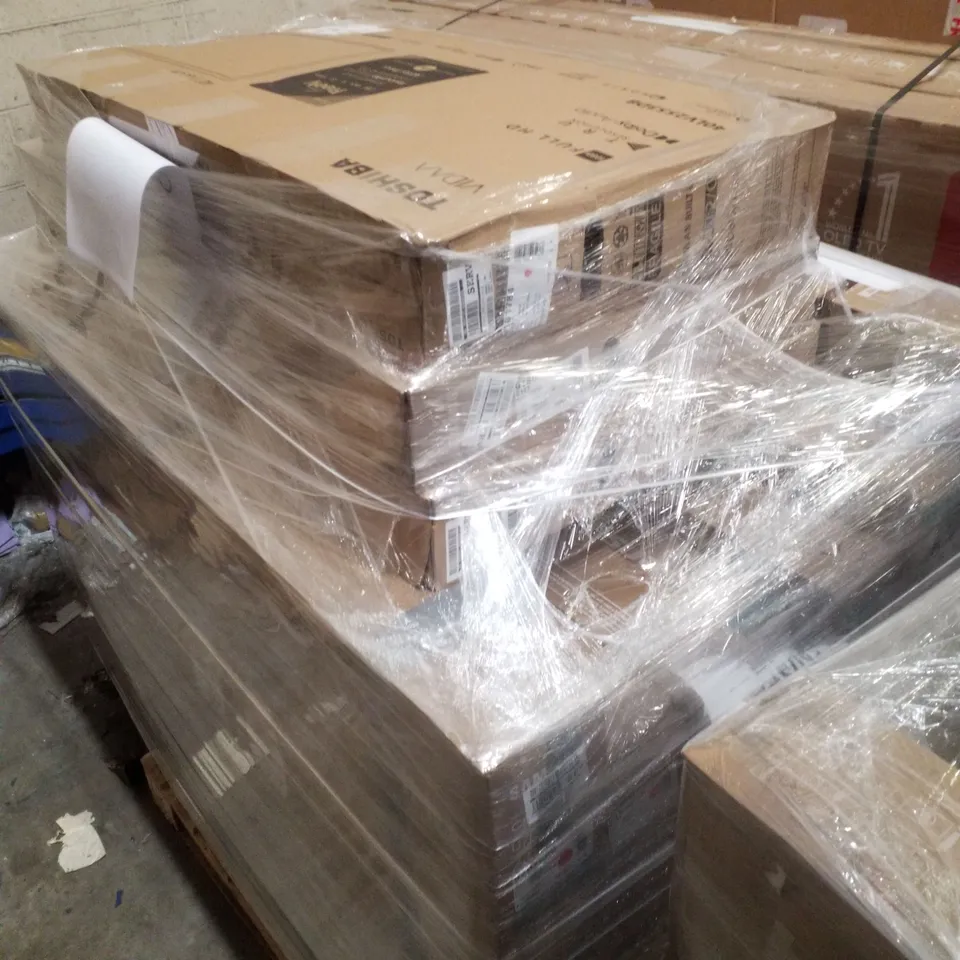 PALLET CONTAINING APPROXIMATELY 10 DAMAGED TVS