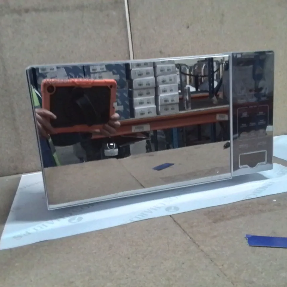 BOXED RUSSELL HOBBS 20L DIGITAL MICROWAVE 