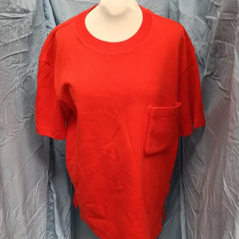 LOUIS VUITTON PARIS RED CREW NECK T-SHIRT WITH CHEST POCKET - M