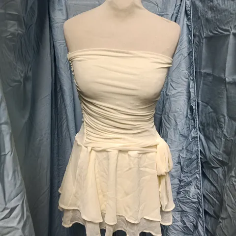 BERSHKA CREAM STRAPLESS DRESS – UK 8-10 (EU S) – MADE IN MOROCCO