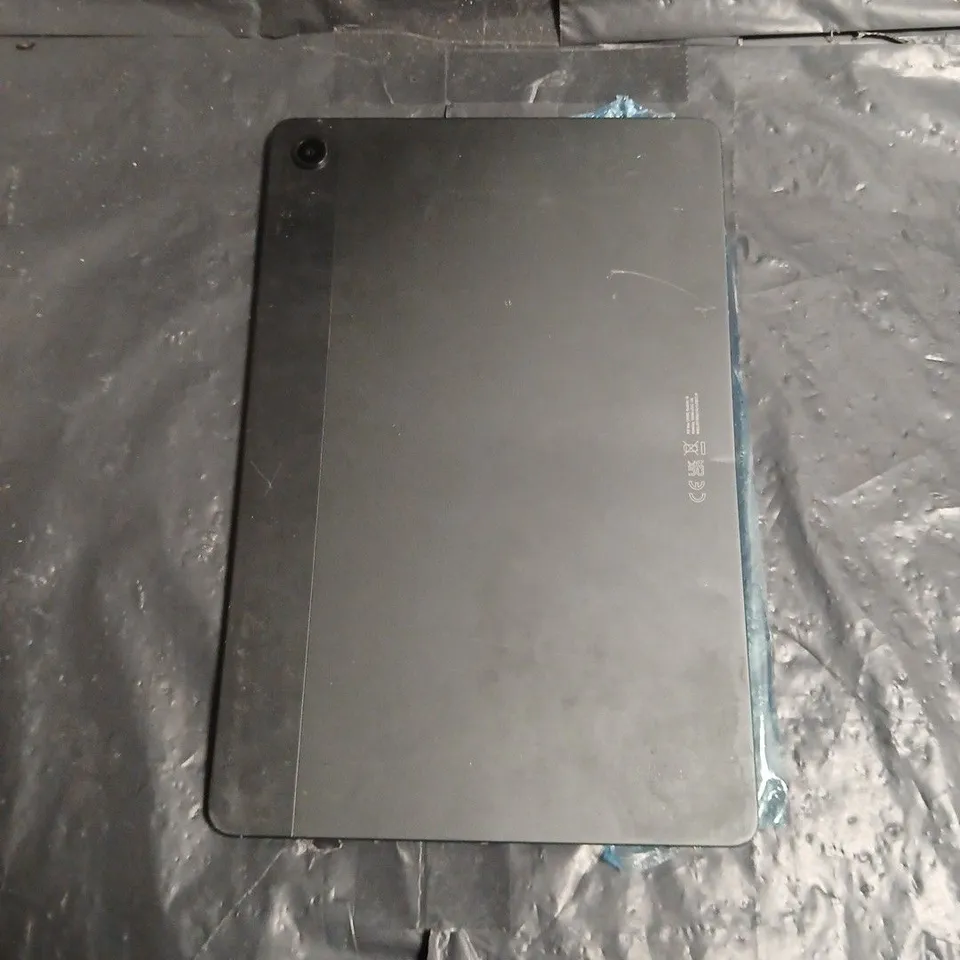 SAMSUNG TAB A9+ SM-X216B - GREY, CRACKED SCREEN