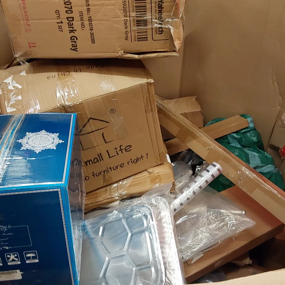 PALLET OF ASSORTED ITEMS INCLUDING: DR.PREPARE ROTARY DEHUMIDIFIER, ARCTIC APEX ICE BATH, TABLE FOOTBALL SET, DRYING RACK, RUG