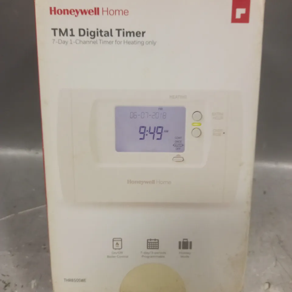 HONETWELL HOME TM1 DIGITAL TIMER