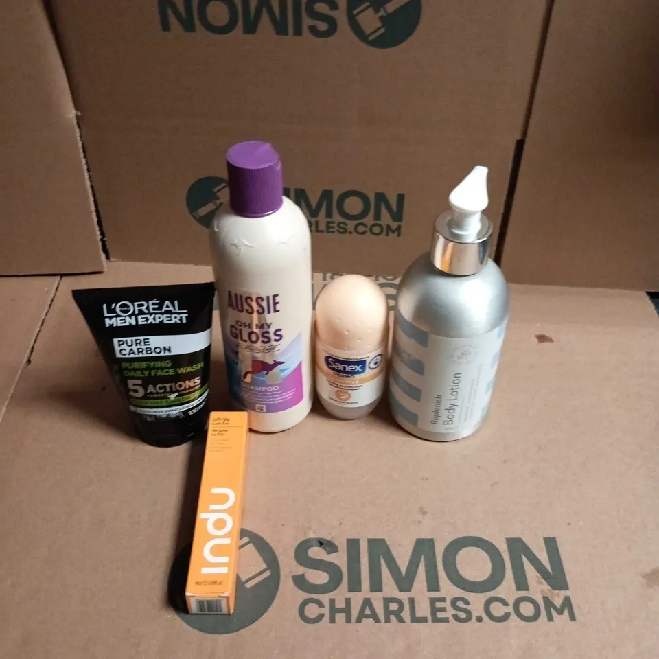 APPROXIMATEY 20 ASSORTED HEALTH AND BEAUTY PRODUCTS TO INCLUDE - SANEX ROLL ON DEODORANT - L'OREAL MEN EXPERT FACE WASH AND AUSSIE OH MY GLOSS SHAMPOO
