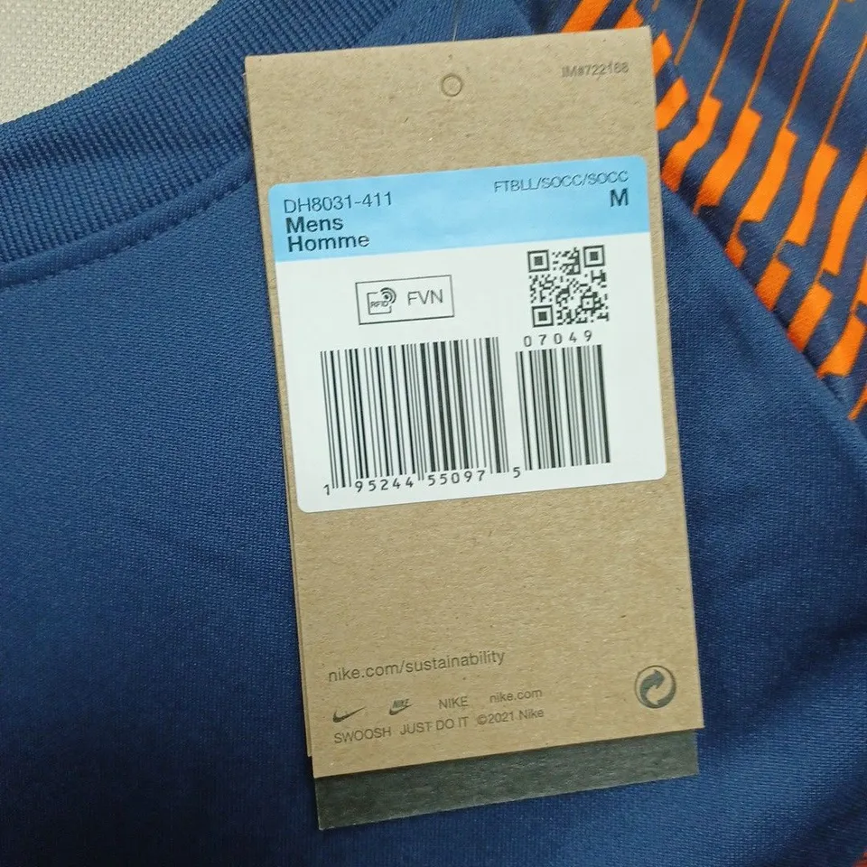 NIKE DRI-FIT SLIM FIT BLUE T-SHIRT - M