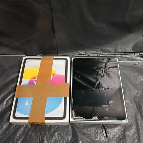 BOXED APPLE IPAD A2696 IN BLUE