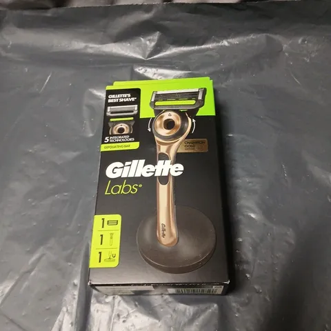 GILLETTE LABS RAZOR CHAMPION GOLD EDITION – BOXED WITH STAND
