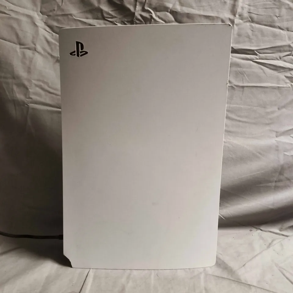 SONY PLAYSTATION 5 GAMES CONSOLE IN WHITE - MODEL CFI-1216A (CONSOLE ONLY)