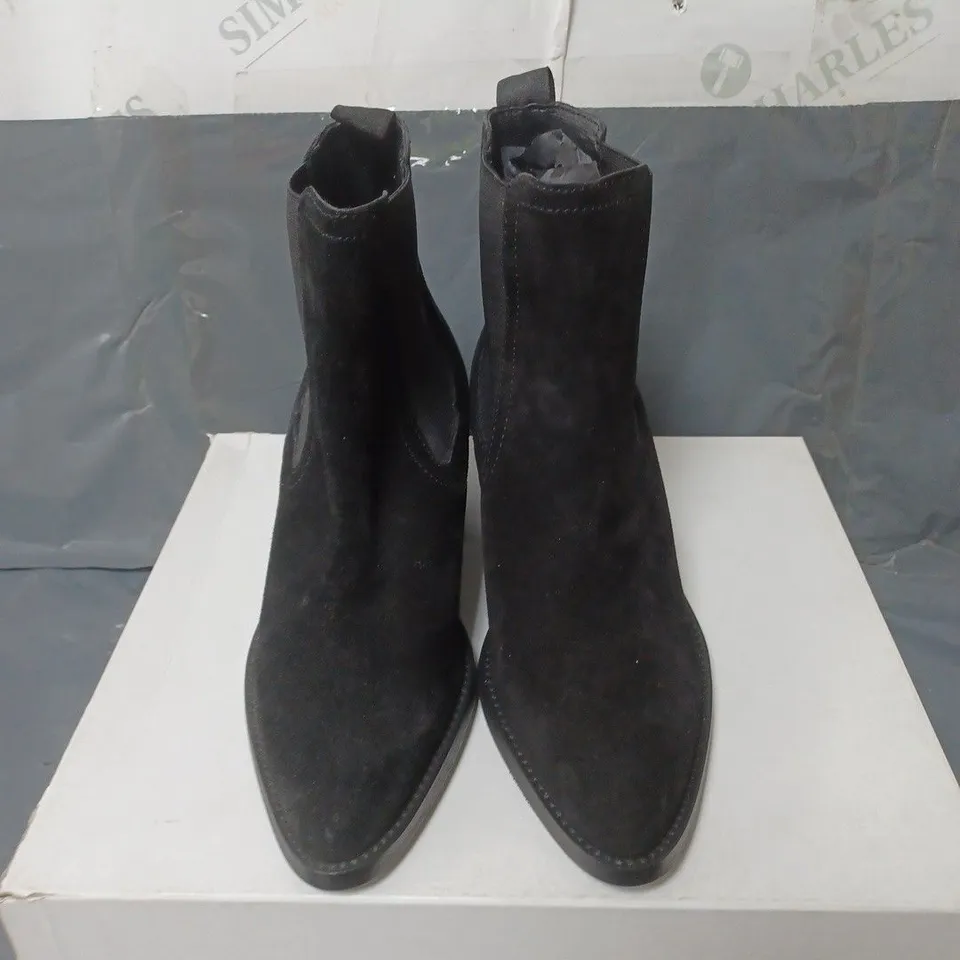 BOXED PAIR OF WOMENS BLACK SUEDE ANKLE BOOTS SIZE 36