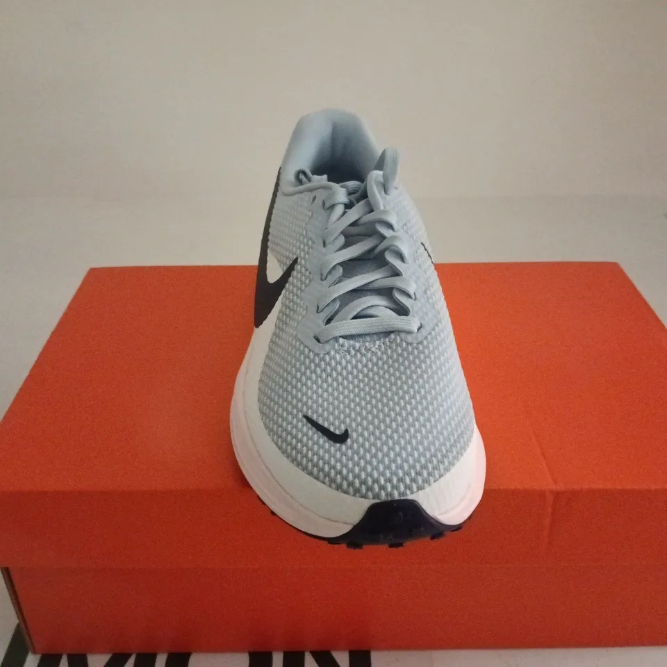 NIKE REVOLUTION HYDROGEN BLUE UK 6 BOXED