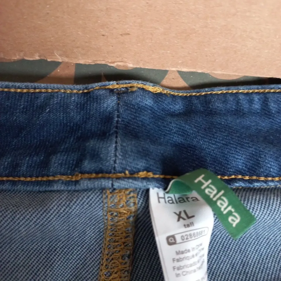 HALARA WOMEN'S DENIM JEANS – SIZE XL