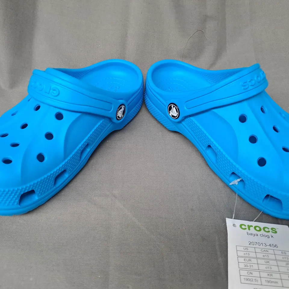 PAIR OF CROCS KIDS BAYA CLOGS IN BLUE UK SIZE 13