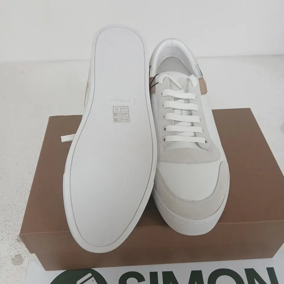 BURBERRY LOW TOP SNEAKER – WHITE WITH CHECK PANEL, UK 10 (EUR 44)