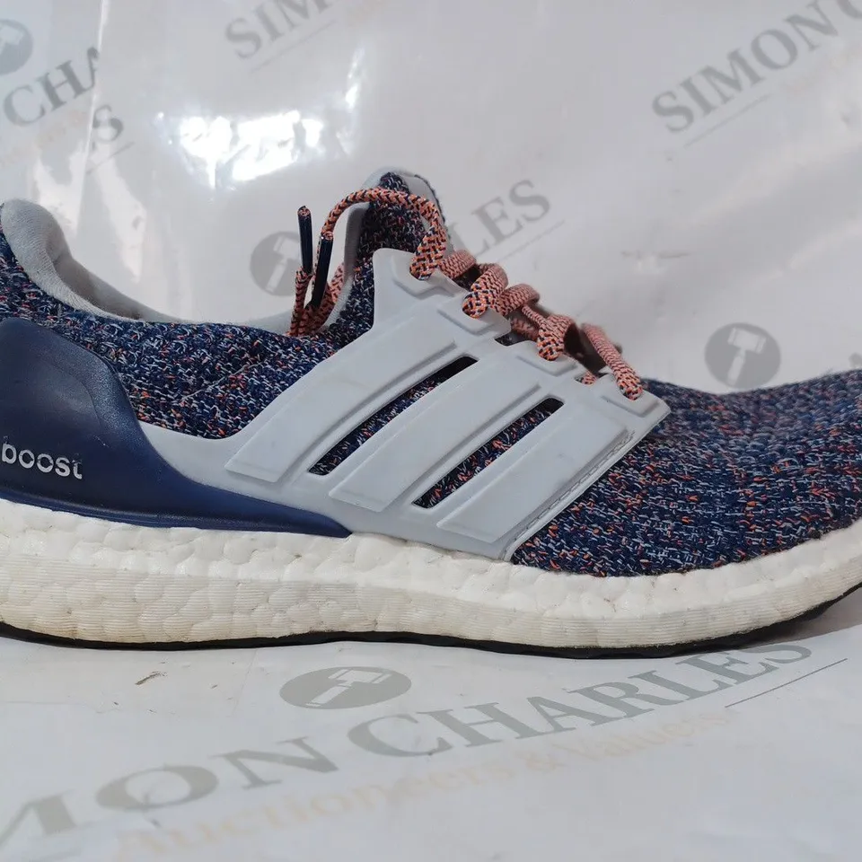 BOXED PAIR OF ADIDAS ULTRA BOOST TRAINERS IN BLUE/MULTICOLOUR UK SIZE 7