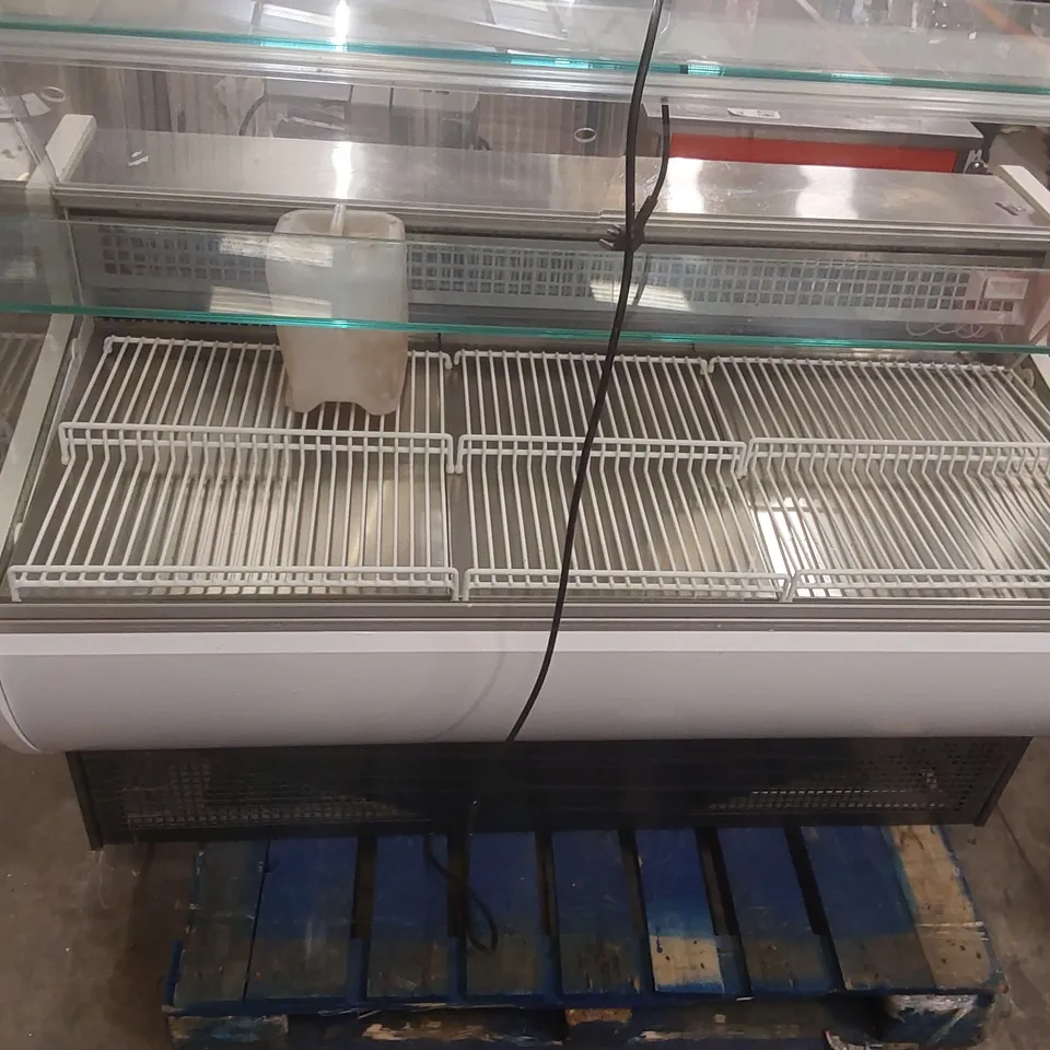 TEFCOLD TAVIRA II REFRIGERATED SERVE OVER