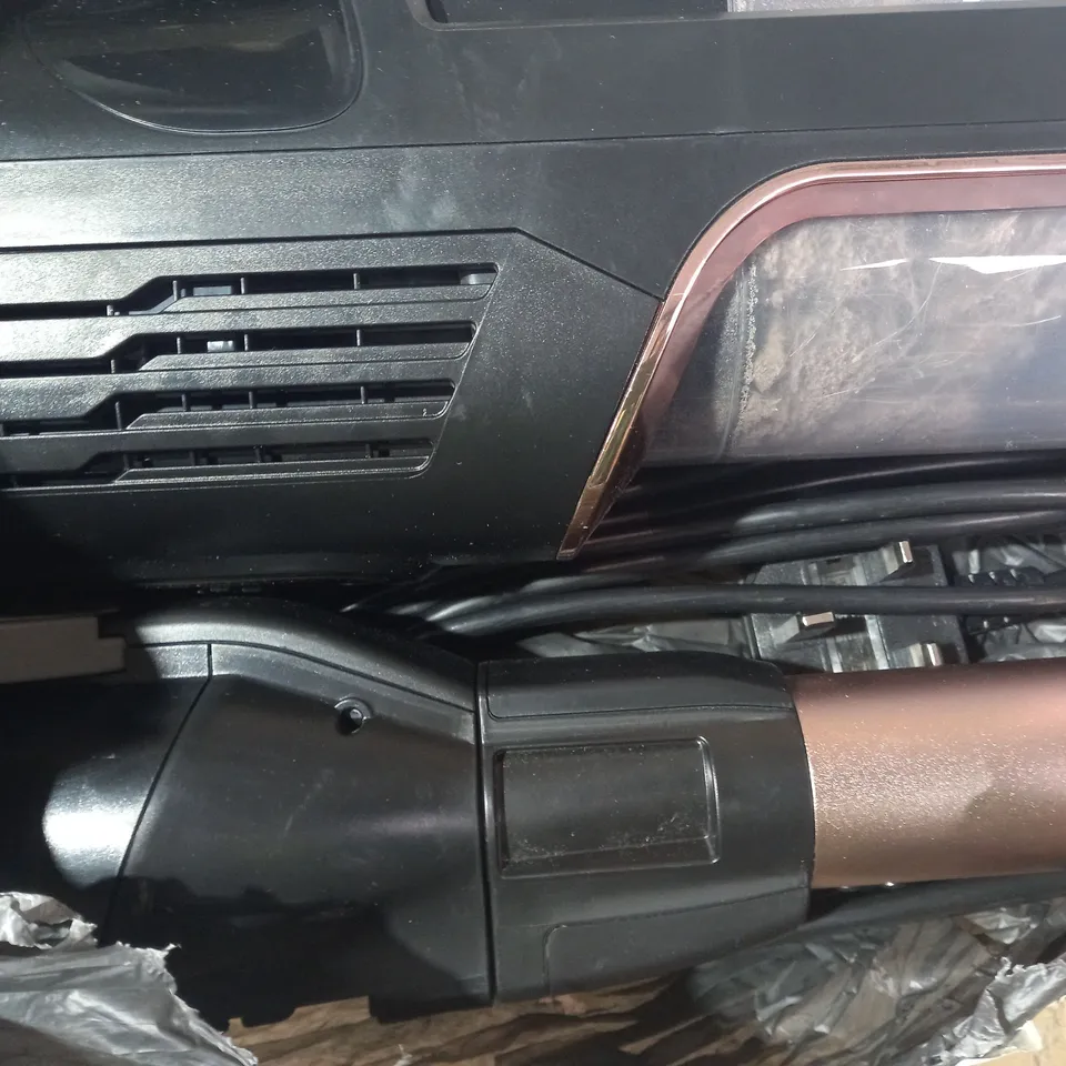 SHARK CORDED STICK VACUUM HZ500UKT