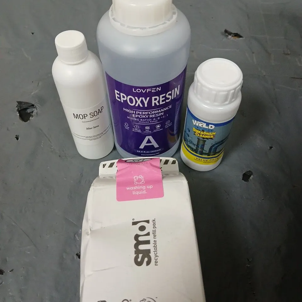 APPROXIMATELY 15 ASSORTED HOUSEHOLD PRODUCT TO INCLUDE DRAIN CLEANER, MOP CLEANER, WASHING UP LIQUID ETC