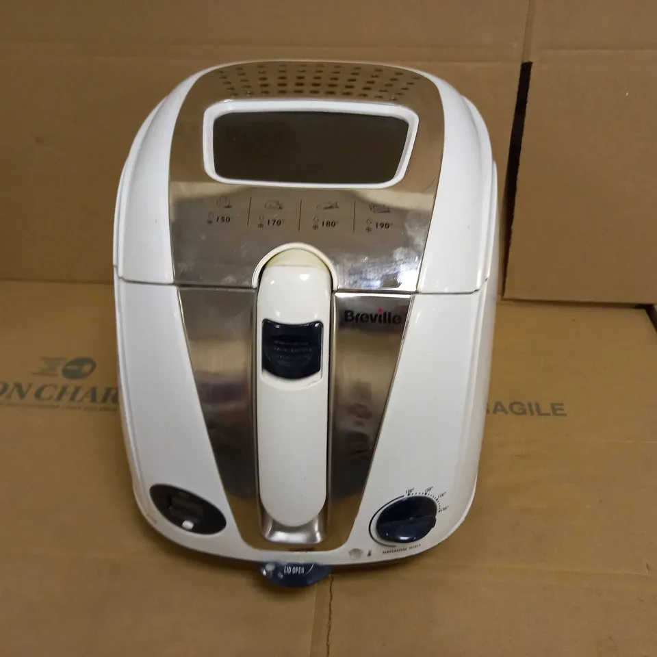 BREVILLE EASY CLEAN DIGITAL FRYER 