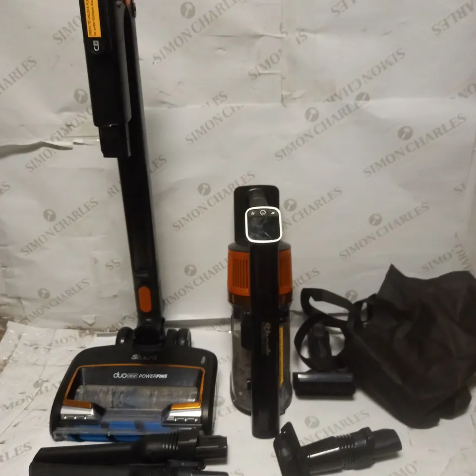 SHARK IZ300UK CORDLESS STICK VACUUM