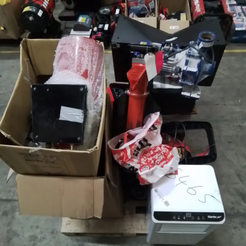 PALLET CONTAINING VARIOUS TOOLS AND SCRAP ENGINES (SPARES AND REPAIRS) PARTS