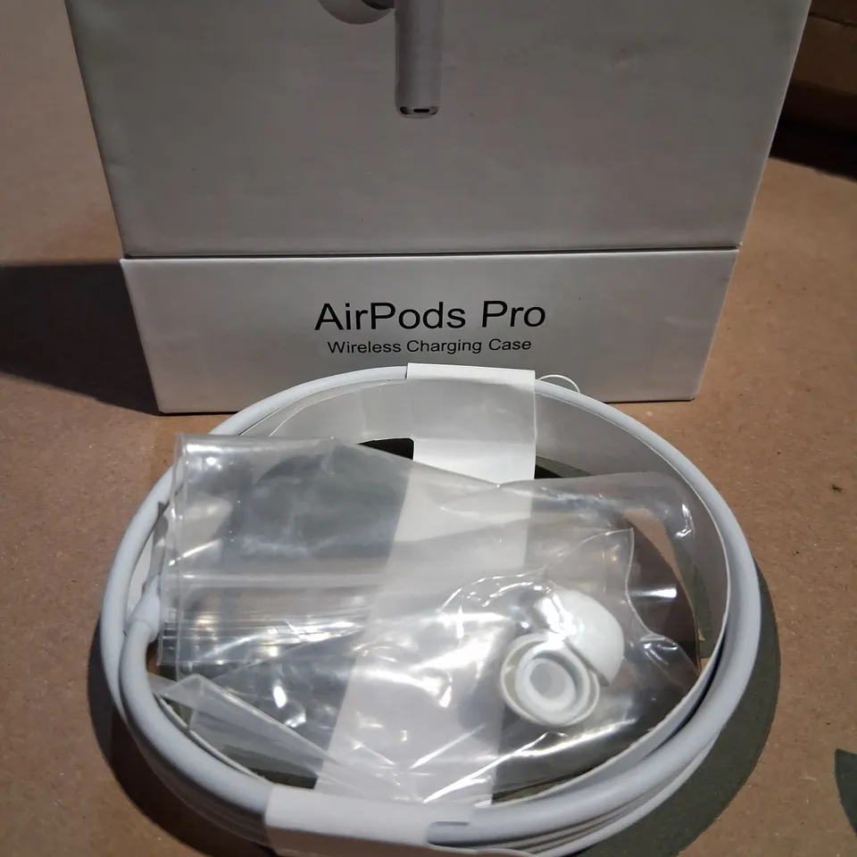 BOXED APPLE AIR POD PRO IN EAR HEADPHONES WITH WIRELESS CHARGING CASE
