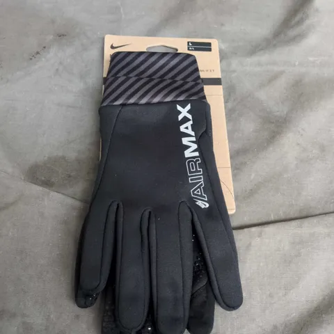 NIKE AIR MAX GLOVES - LARGE 