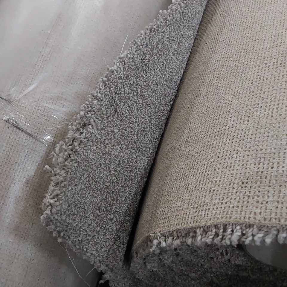 ROLL OF QUALITY EC HEARTLAND ULTRA BROADHEATH CARPET // SIZE: APPROXIMATELY 6 X 5m