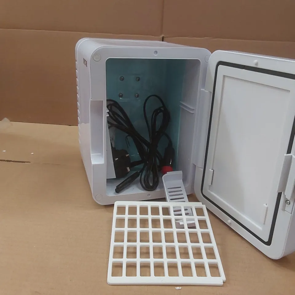 BOXED SPECTOR MINI TRAVEL FRIDGE 