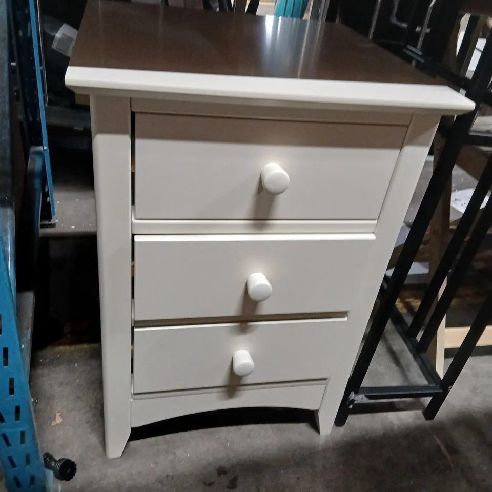 KINGSBURY 3 DRAWER BEDSIDE TABLE SOFT CREAM