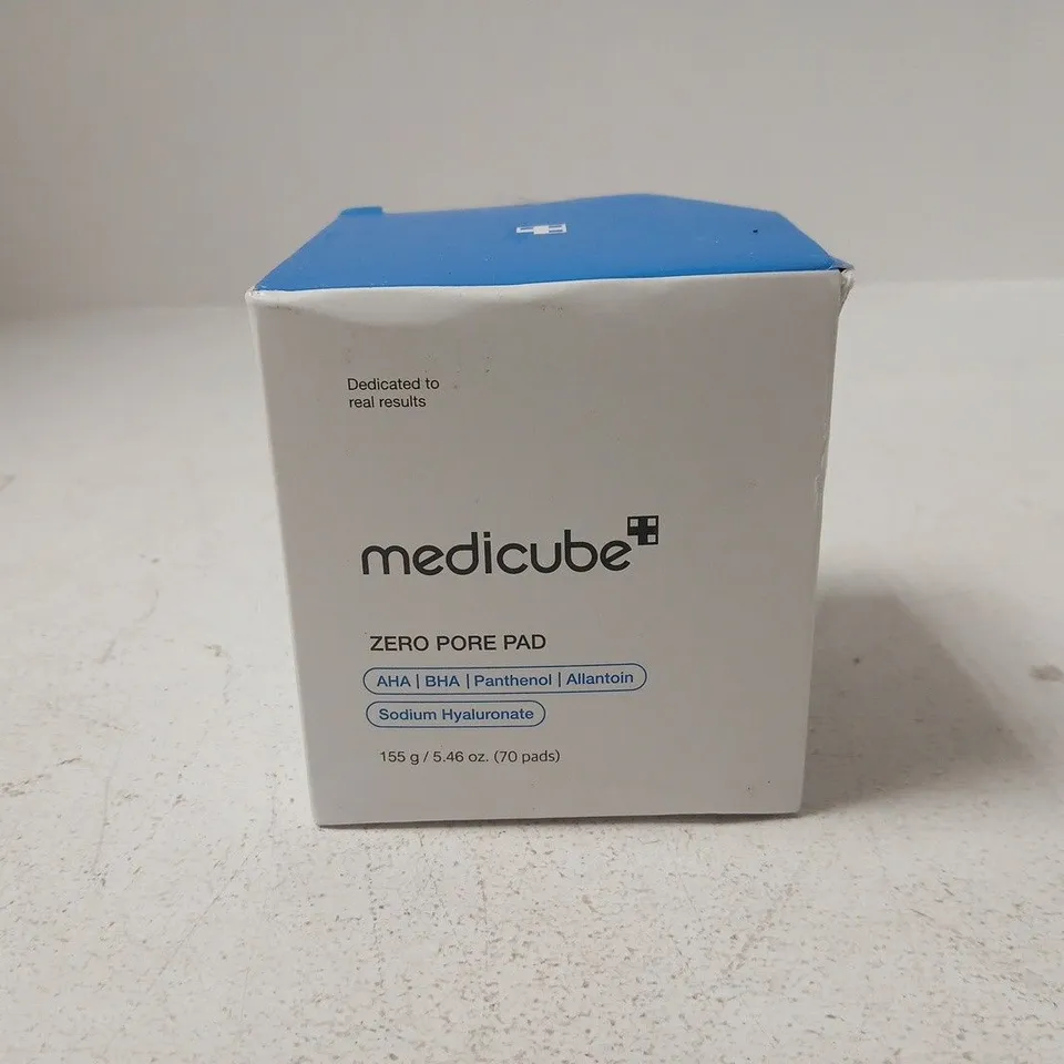 MEDICUBE ZERO PORE PAD – BOXED (70 PADS, 155 G)