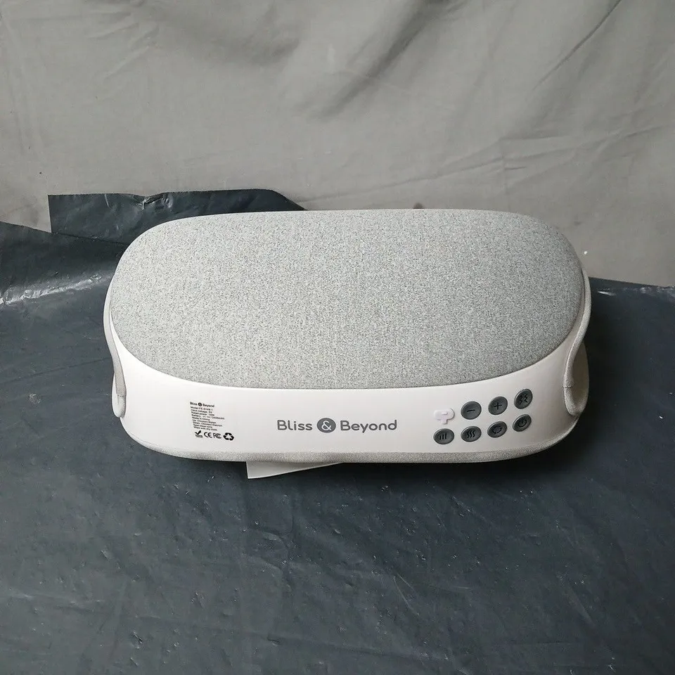 BLISS AND BEYOND SMART MULTI MASSAGER BOXED