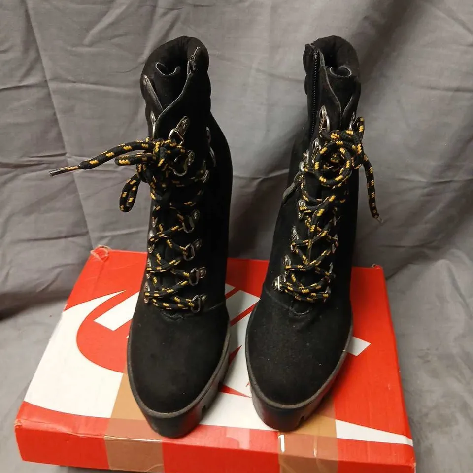 TRUFFLE COLLECTION WOMEN'S BLACK SUEDE ANKLE BOOTS WITH LUG SOLE AND ZIP SIZE 5