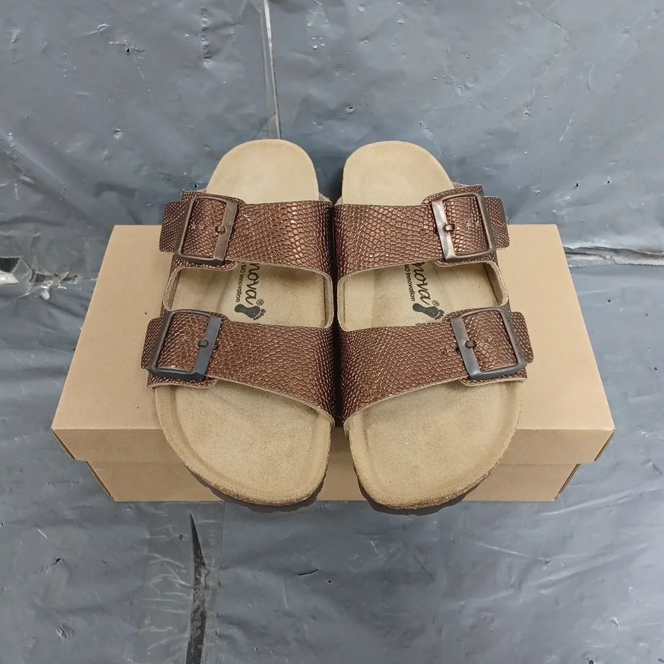 BOXED WOMENS BONOVA SANDALS SIZE 39