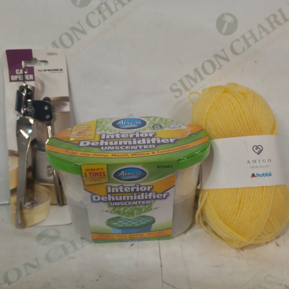 LOT OF APPROXIMATELY 10 ASSORTED HOUSEHOLD ITEMS TO INCLUDE AMIGO ACRYLIC YARN, INTERIOR DEHUMIDIFIER, CAN OPENER, ETC