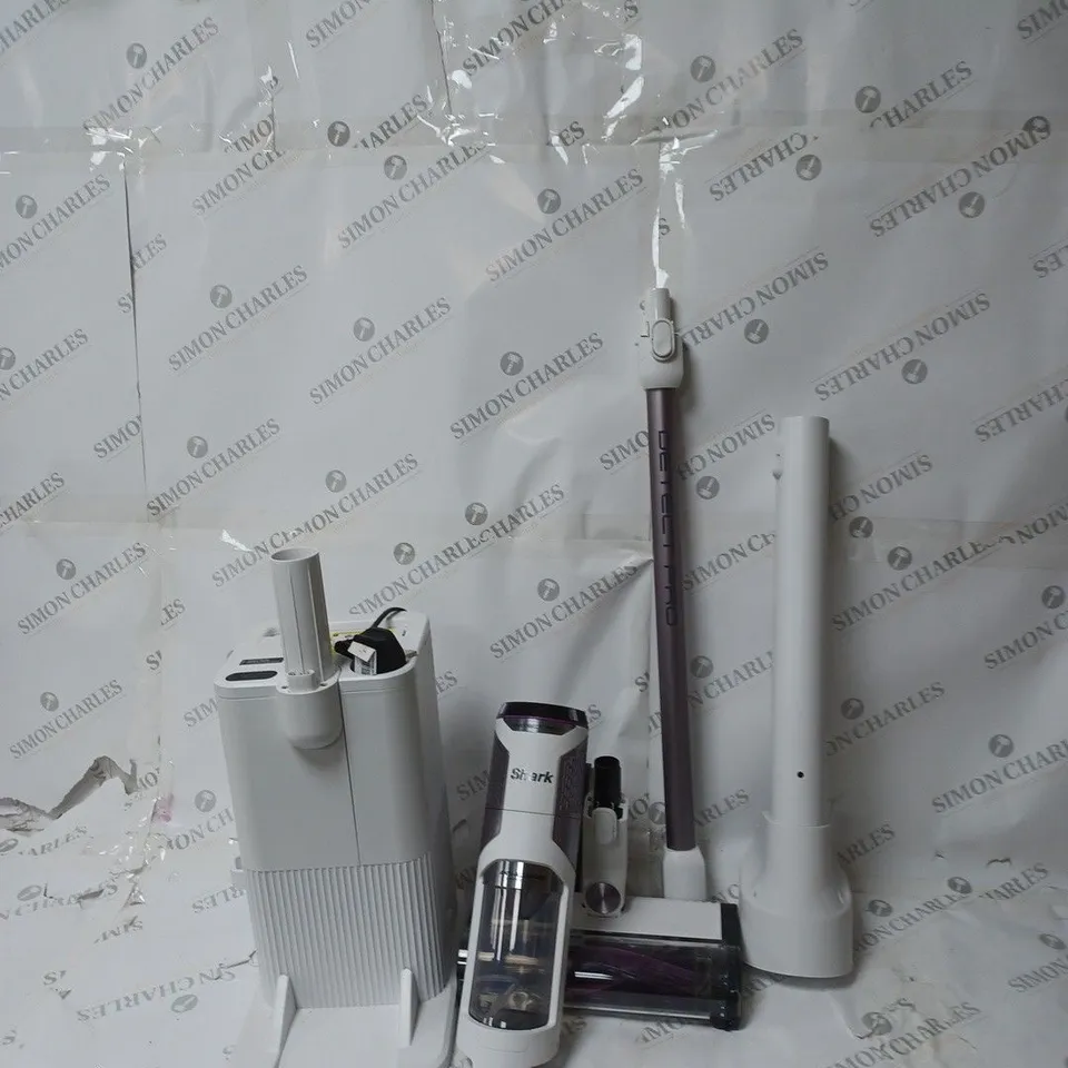 BOXED SHARK CORDLESS DETECT PRO VACUUM CLEANER