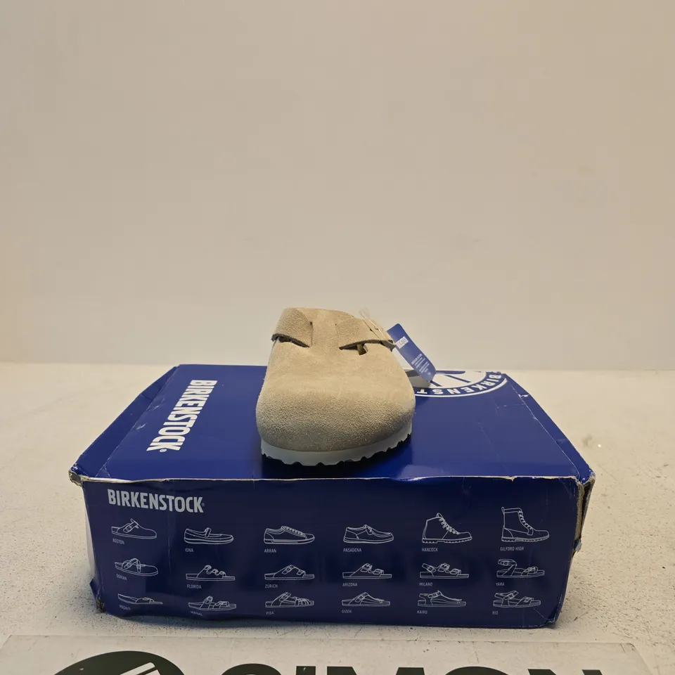 BIRKENSTOCK BOSTON SUEDE CLOGS – OYSTER/BEIGE, UK 8 (EU 41)