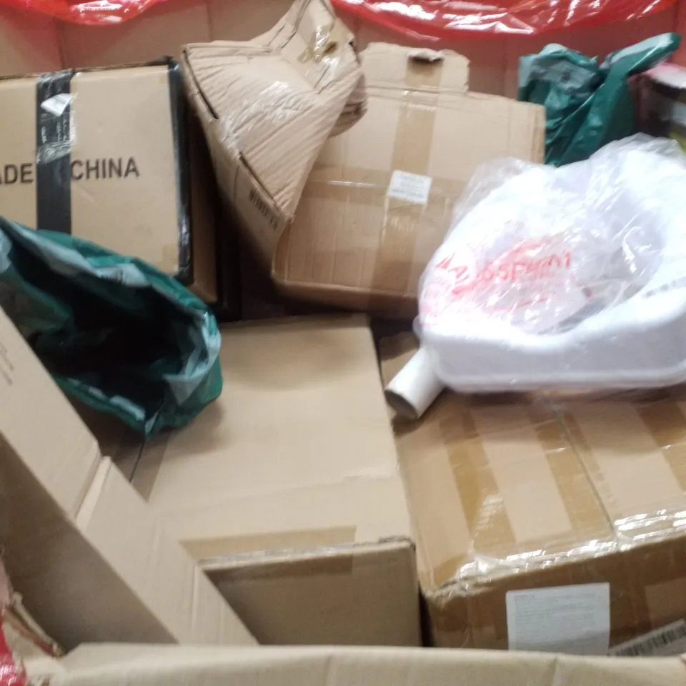 PALLET CONTAINING ASSORTED PRODUCTS INCLUDING REBOUNDER, BED RAIL GUARD & FITNESS TRAMPOLINE