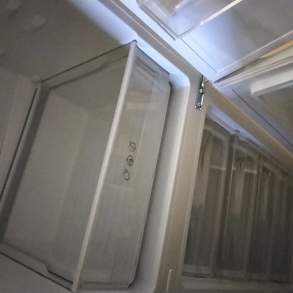 DESIGNER CANDY FRIDGE FREEZER WHITE
