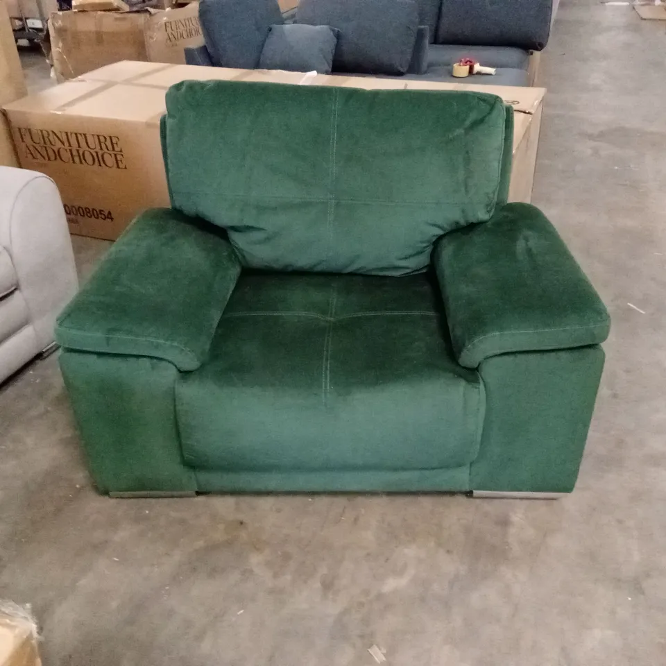 KANSAS ARMCHAIR, MOSS GREEN CLASSIC VELVET
