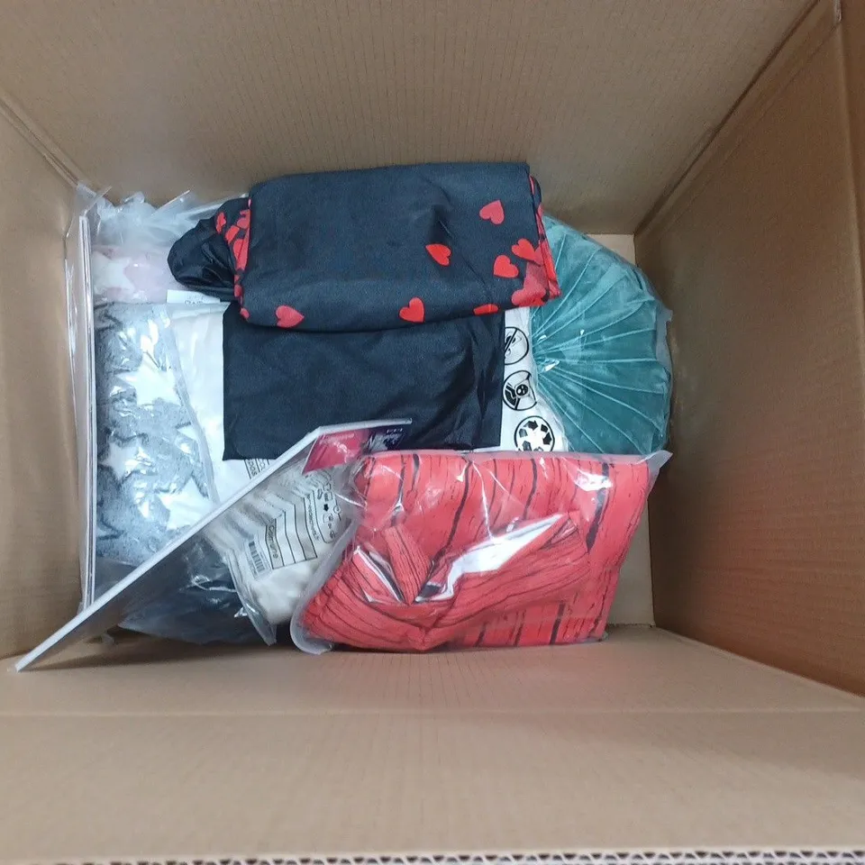 APPROXIMATELY 15 ASSORTED HOUSEHOLD ITEMS TO INCLUDE BABY CHANGING MAT, BATH MATS PAPER CUPS