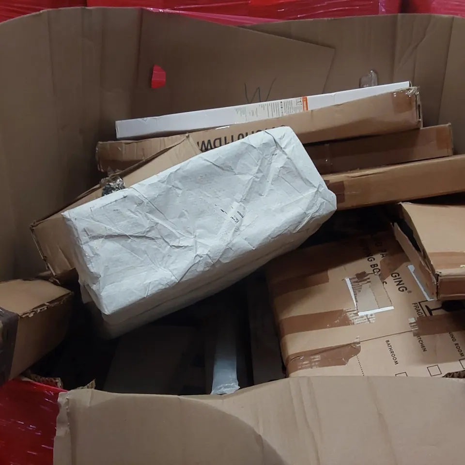PALLET OF ASSORTED ITEMS INCLUDING:  INLINE SKATES, WOODEN PET SOFA, GAMING CHAIR, INFLATABLE POOL, RECOVERY TUB, PULL-UP BARS ECT